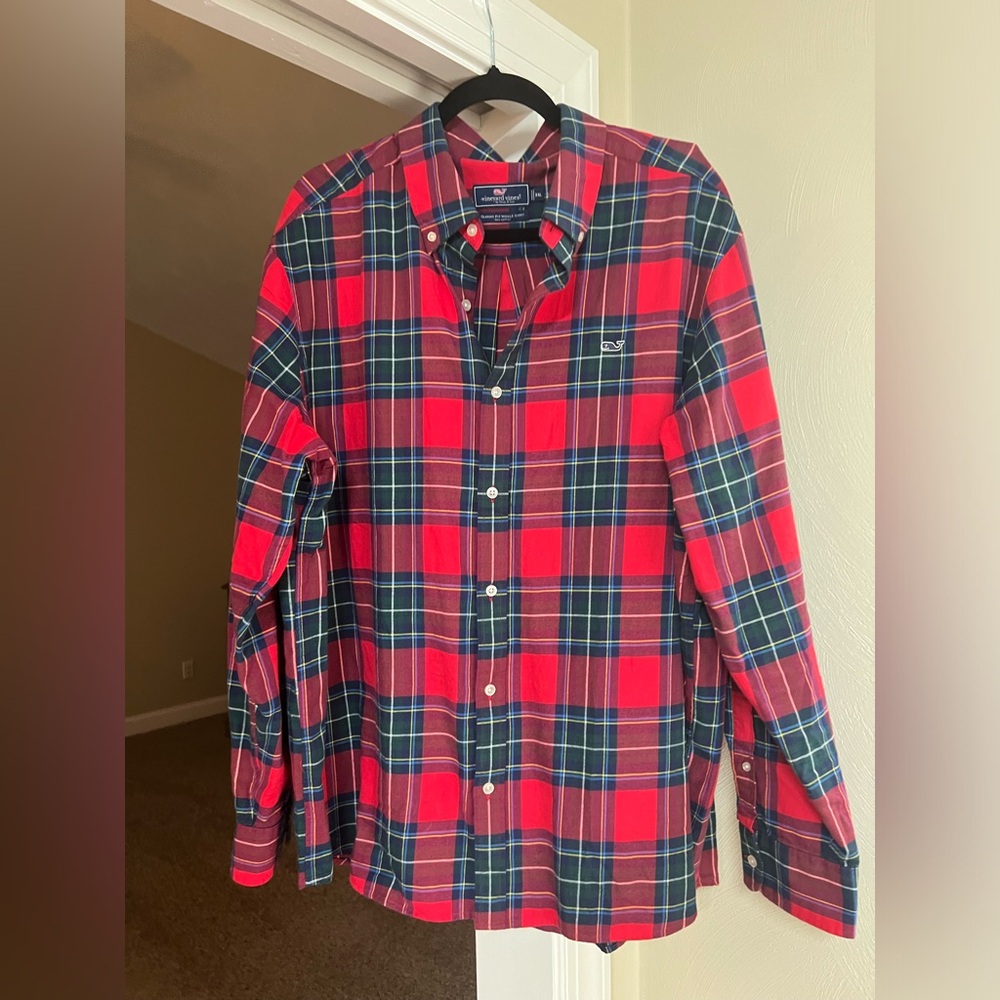 Men’s Vineyard Vines Button Down Whale Shirt